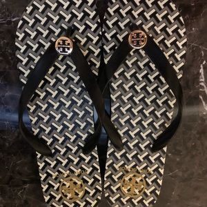 Tory Burch Flip Flops, size 11 (never been worn)